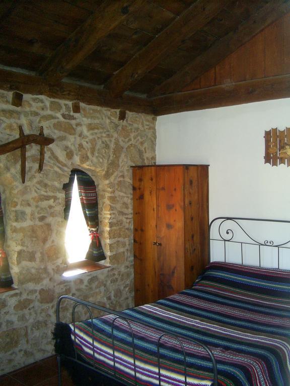 Masia Del Aragones Penarroya De Tastavins Номер фото