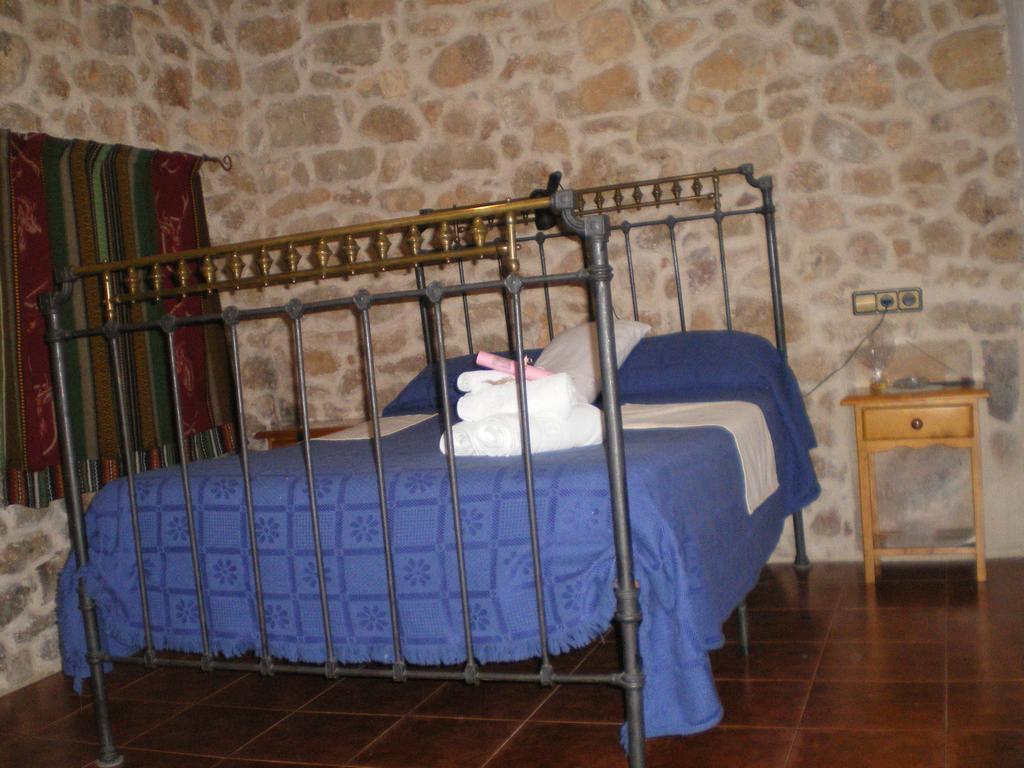 Masia Del Aragones Penarroya De Tastavins Номер фото